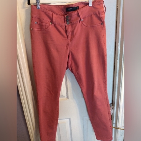 torrid Denim - Torrid denim jeans high rise skinny Coral Sz 16R